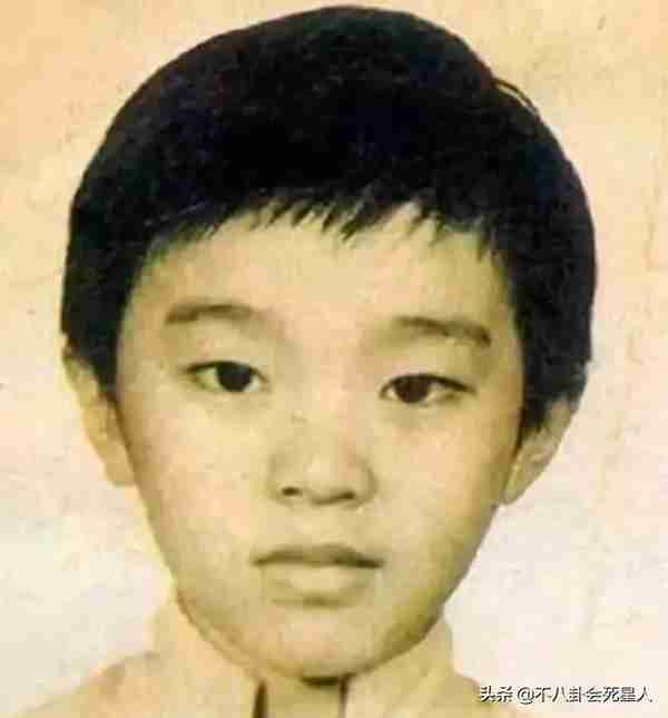 25位明星割过双眼皮,谁自然谁“毁容”一目了然