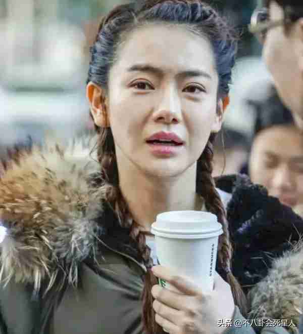 25位明星割过双眼皮,谁自然谁“毁容”一目了然
