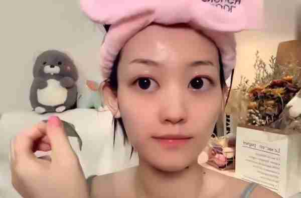 连续打“瘦脸针”的女人,5年之后脸蛋有何变化?还好我理智