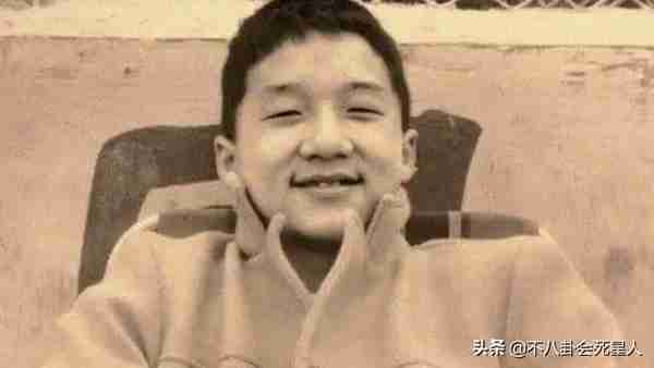 25位明星割过双眼皮,谁自然谁“毁容”一目了然