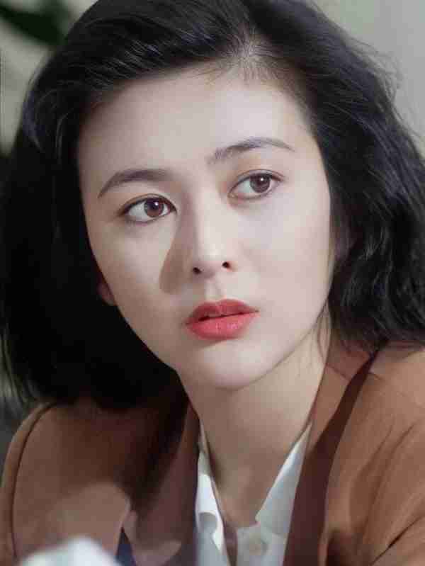 医美水光针、羊胎素盛行,一针58万却供不应求,明星渴望青春永驻