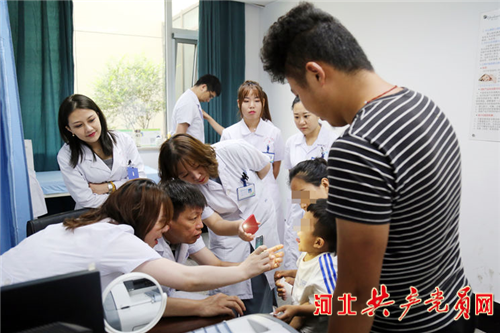 武安一院医疗美容科完成首例抽脂与面部自体脂肪填充术