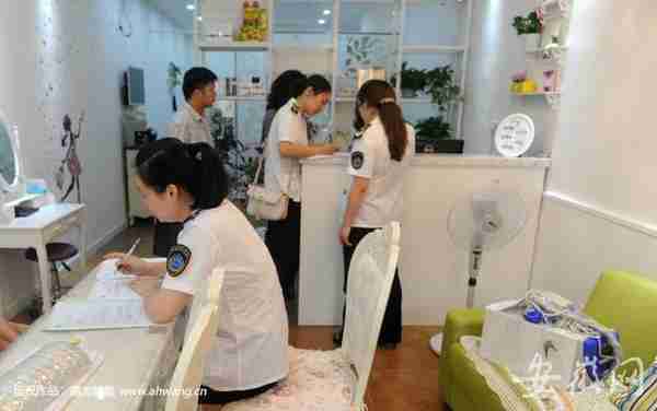 几千元瘦脸针实则一两百元 黑医美窝点教顾客自己注射
