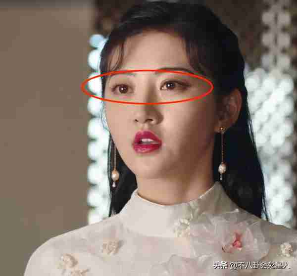 25位明星割过双眼皮,谁自然谁“毁容”一目了然