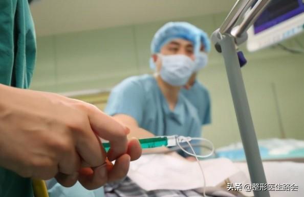 网上大热的肋骨鼻到底怎么样?取肋软骨会对身体有影响吗?
