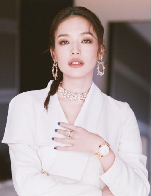 小众审美下的“高级脸”,小眼睛、厚嘴唇也可以很美