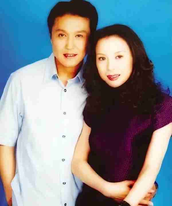 坎坷的吴刚:我没割双眼皮、没整容,老婆岳秀清是我的管家